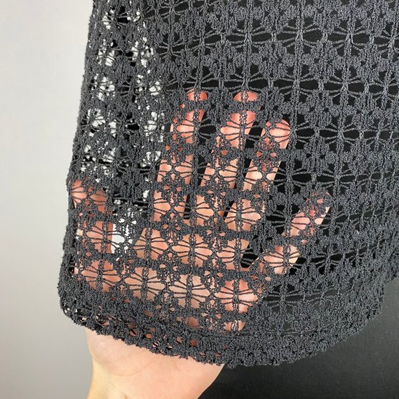 PINK Victoria's Secret XS/S Black Crochet Crop Top - Picture 8 of 9